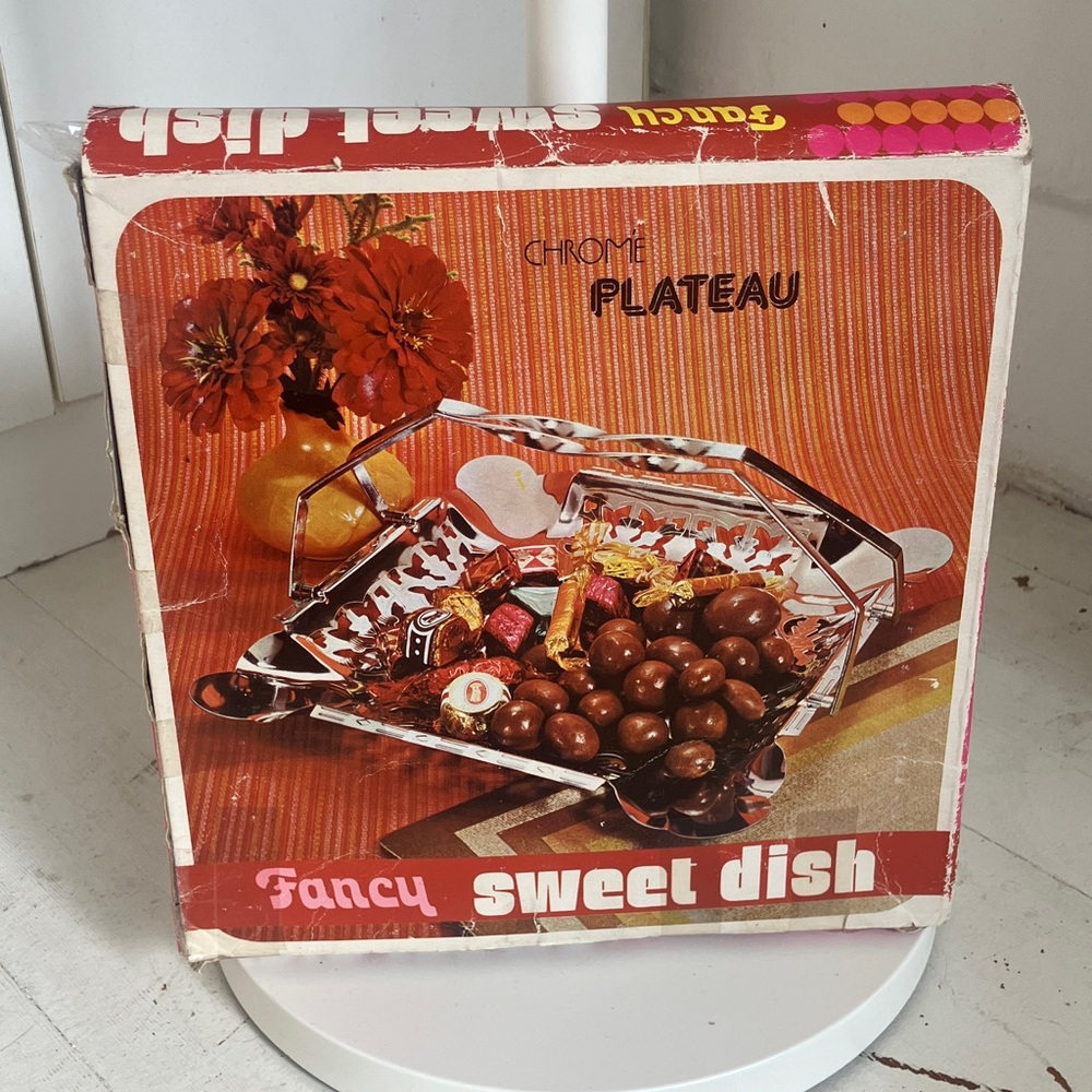 Fancy Sweet Dish (1960 - chrome plateau)